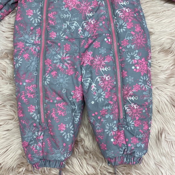 Brand new Oshkosh Snowsuit - Picture 2 of 7
